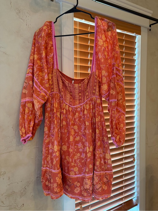 Free People Dresses & Skirts - Free People Pink and Orange Floral Boho Blouse